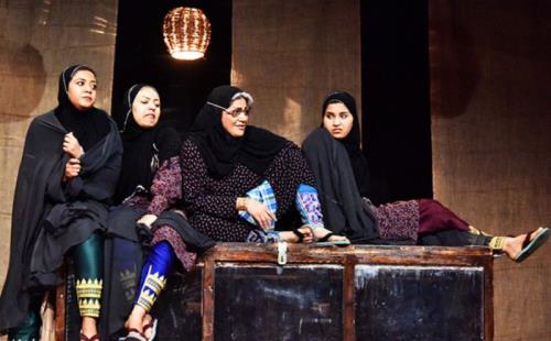 موغلی پنا نگاهی بومی به خانه برنارد آلبا در تلویزیون تئاتر ایران